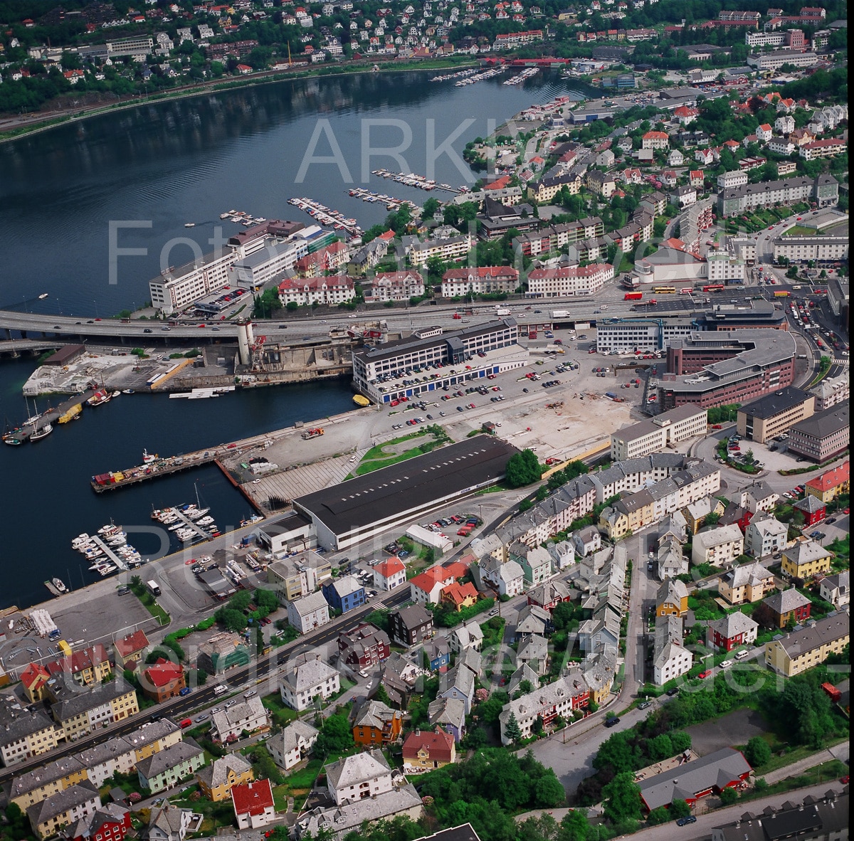 Arkiv 44