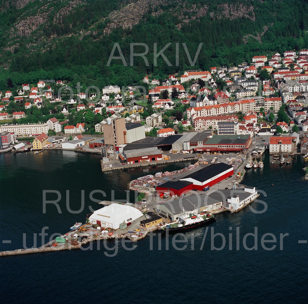 Arkiv 77